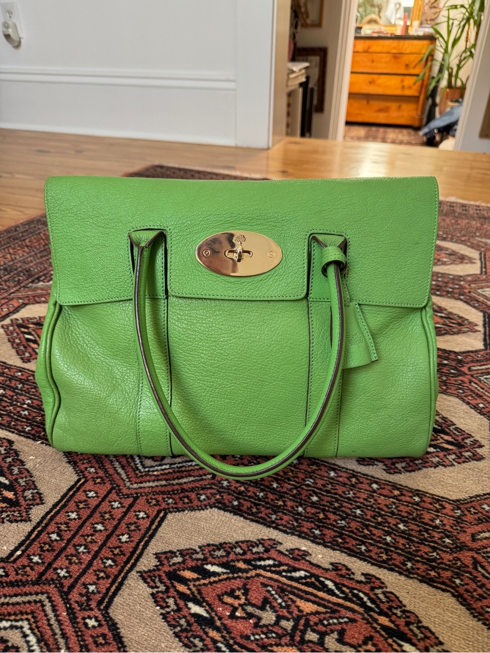 Mulberry Green Leather Bayswater Classic Tote with Gold Hardware Rare Color